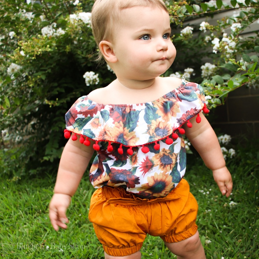 Sunflower Pom Pom Trim Paperbag Short Set